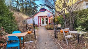  at Le Tapis Volant in Val-david