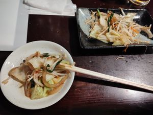 Stir-fry veg at Izakaya Sanzoku in Tokyo