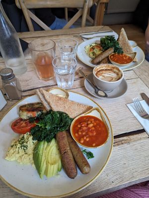 Monster Brekky (mushroom swapped for avocado) at The Green Rocket Cafe in Bath