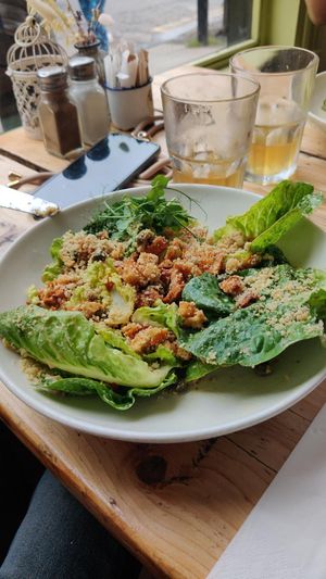 Salade césar au tempeh at The Green Rocket Cafe in Bath