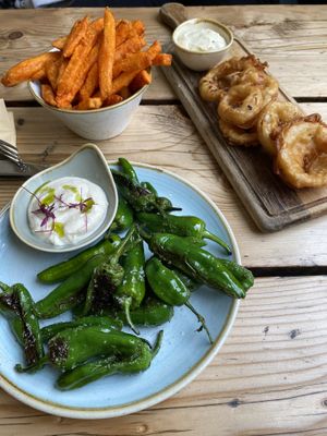 Pedron pepper, beer battered onion and sweet potato fries at The Green Rocket Cafe in Bath
