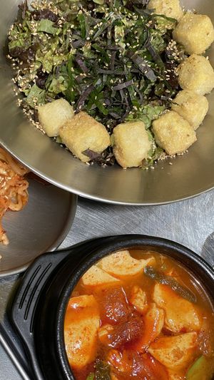 Vegan tofu bibimbap & spicy vegan soft tofu soup  at Bebab in Seoul