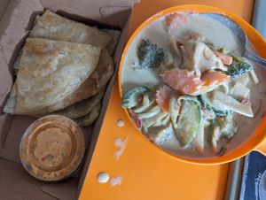 Roti and green curry at Thai Happy Take Away in Taihape