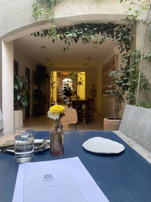 Precioso lugar tarot #Veganuary at El Mundo Restaurante in Mexico City