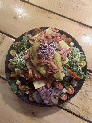 Breakfast “Strammer Max”: Cheese bread with omelette, bacon & salad #Veganuary at Seenswert - Vegane Pension und Ferienwohnungen am Ammersee in Paehl