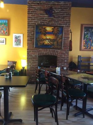 Brews N Bytes Cozy Front Dining Room at Brews N Bytes Internet Cafe and Eatery in Danville