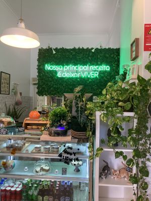   at Alma Veg  in Carcavelos