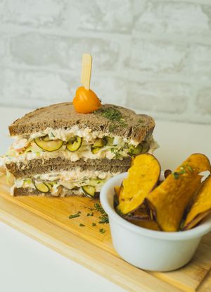 Fake “tuna” sanduíche   at Alma Veg  in Carcavelos