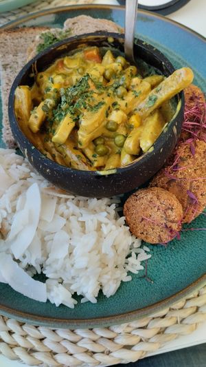  at Alma Veg  in Carcavelos