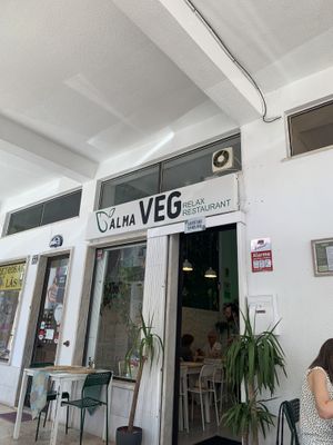   at Alma Veg  in Carcavelos