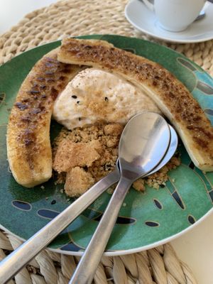   at Alma Veg  in Carcavelos