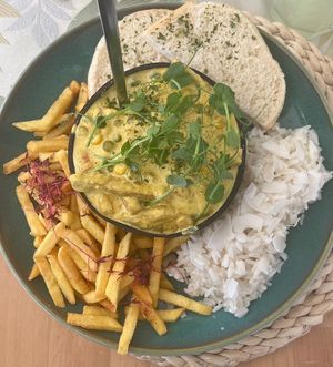   at Alma Veg  in Carcavelos