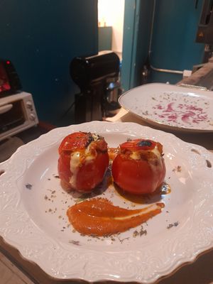 Tomates rellenos con papas salteadas at Los Padmitos - San Marcos in Quito