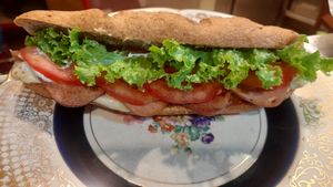 Vegan ham sandwich 💚 at Los Padmitos - San Marcos in Quito