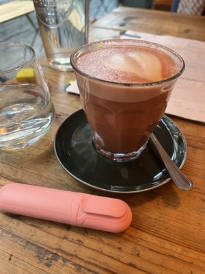 Beetroot-latte (cocosmilk)   at Skippy's in Sint-niklaas