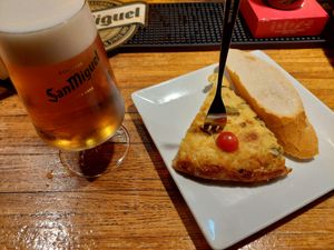 Vegan Spanish tortilla and San Miguel beer at Café Dublin in Vitoria Gasteiz