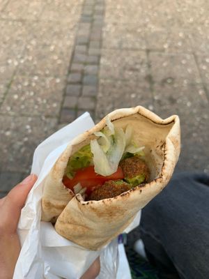 Falafel rulle at Lundafalafel in Lund