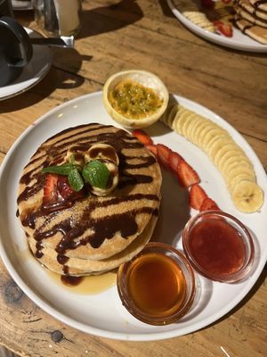 It’s not honey, it’s what I would call a Sri Lankan version of maple syrup. Very smoky, might be perfect for you..  at Cafe Noshers in Nuwara Eliya