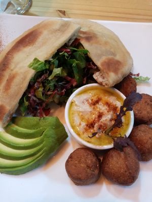 Falafel pita, no pico de gallo (asked for it removed) at The Green Spoon in La Fortuna
