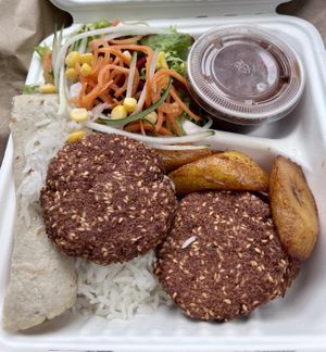 El típico   at The Green Spoon in La Fortuna
