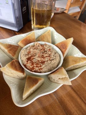 Hummus  at The Green Spoon in La Fortuna