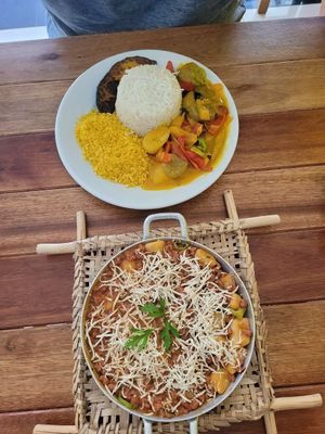 nhoque e moqueca vegana at São Saruê in Campinas