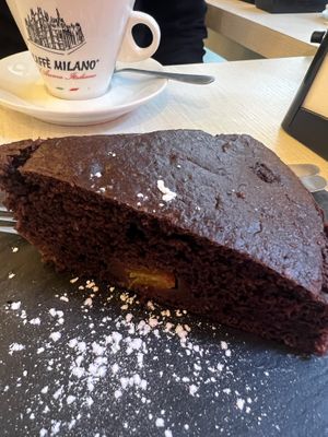 Torta al cioccolato con albicocche   at La Storta in Milan