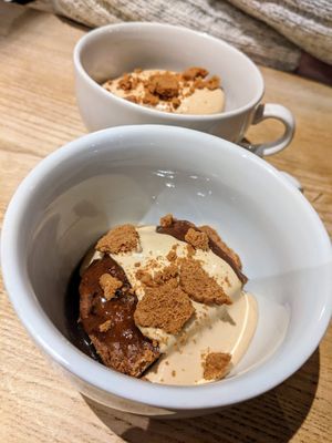 Sticky toffee pudding at Planet G in Edinburgh