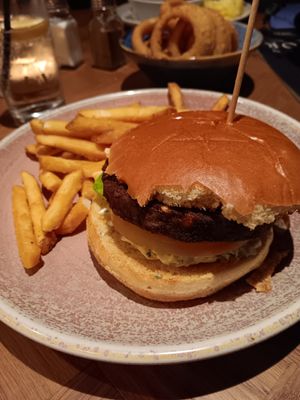 Tasty vegan burger at Òran Mór in Glasgow