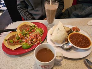  at Mel's Diner in Waterloo