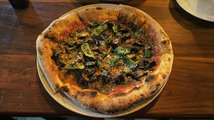 Pizza Vegana at Fellas Pizzeria & Bar in 