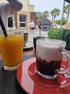  at Papaya Cafe in Santa Maria