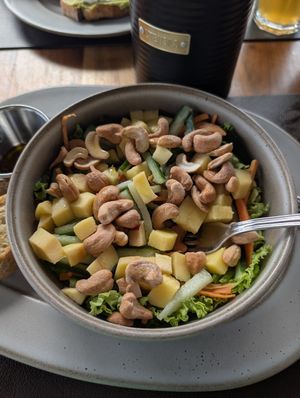 Salad at Papaya Cafe in Santa Maria