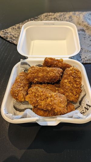 OMG-finger-licking crunchy fingers at Baomerang in Porto