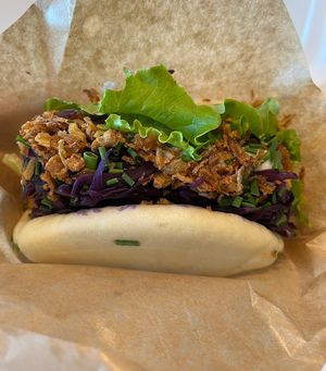 Crispy Tofu Bao XL  at Baomerang in Porto