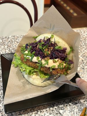 Samurai bao  at Baomerang in Porto