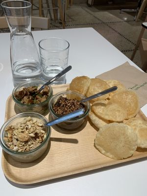 Asian fusion with saute mushrooms, humus and tofu. Very tasty!   at Pompidop in Brussels