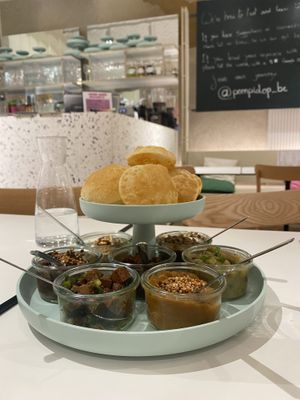 Stoemp and asian fusion with the dops  at Pompidop in Brussels