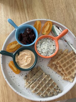 2 cream cheese with crackers😍  at Daissy Thao Dien in Ho Chi Minh City