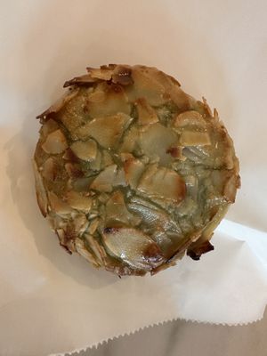 Confirmed vegan item 🌱   at Gunnarsons Specialkonditori in Stockholm