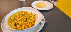 Chickpeas in turmeric sauce at Postane in Istanbul