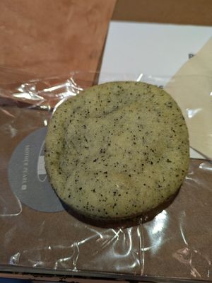 Earl Grey Mochi Cookie at Mother Pearl 圓貝 in Kowloon