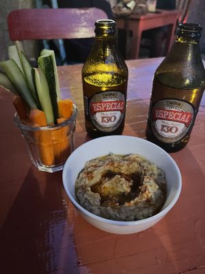 Hummus con crudités  at Terra Fogo in Sao Miguel