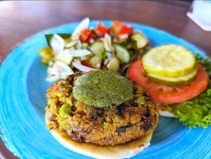 Vegan burger 💚🌱 at Sunset Pier in Key West