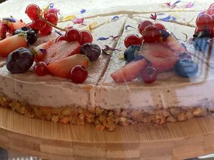 Vegan cake at Lucette in Lausanne