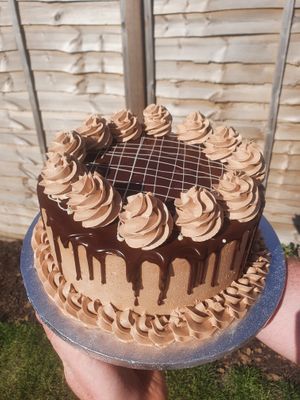 Chocolate orange cake
No allergens present at Fakery Cakery in Bristol