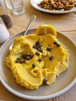 Mashed Fava beans with capers at Captain Cook in Nafpaktos