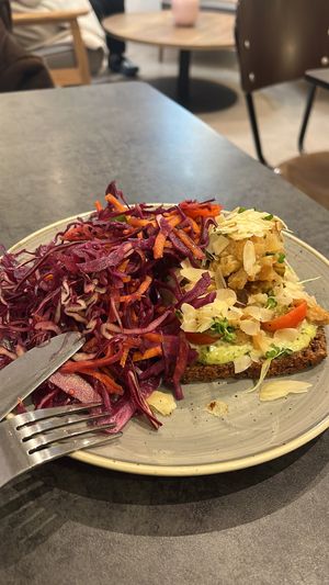 cauliflower and vegan bearnaise (?) on rye  at Scandinavian Kitchen in London