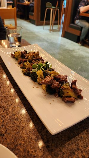 Broccoli & Beef Tips 🤯 at Greens Organic Cafe and Market in Sarnia