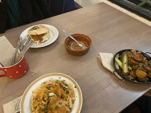 Pulled pork burger, penne carbonara & hungarian potato casserole (“brassói”)  at Szabad Bisztró - Új Hely in Budapest
